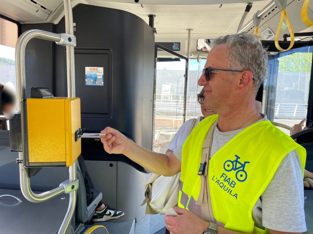 FIAB L'Aquila prendiamo il bus